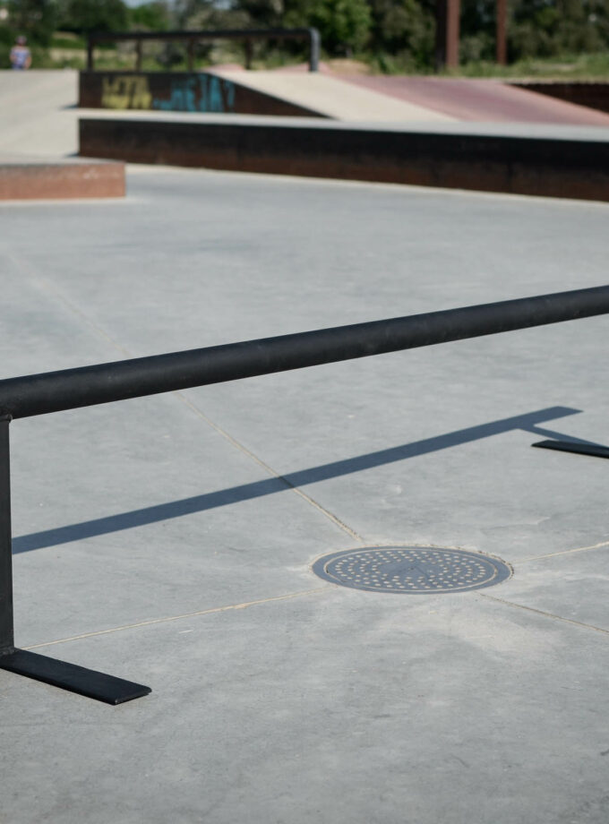Rail / barre de slide, skate, trottinette, bmx et roller