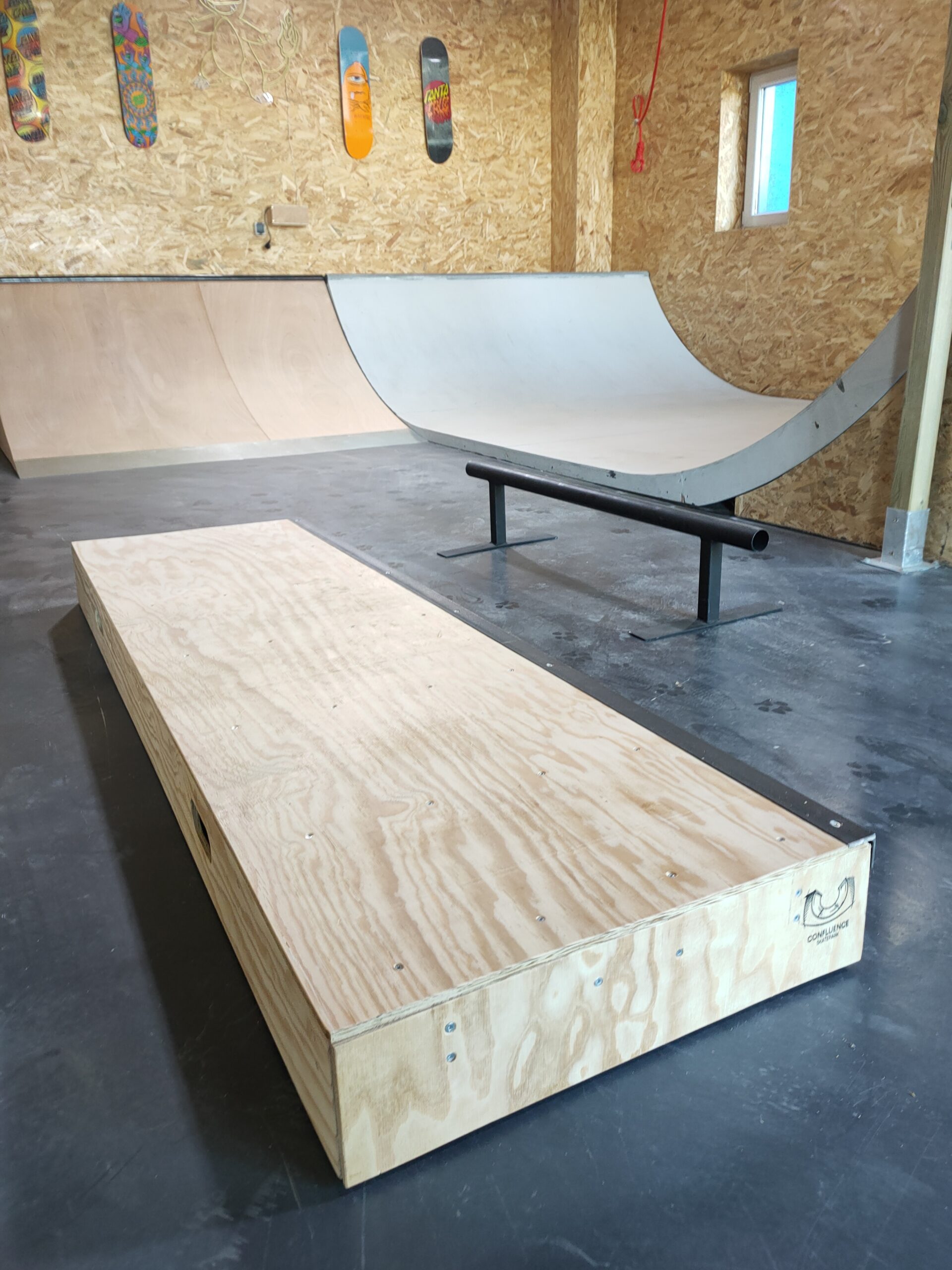 SKATEPARK DIJON skatepark bois rampe skate